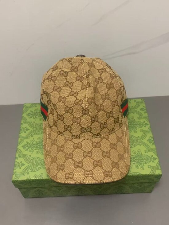 Gucci Baseball Cap - Picture 2 of 6